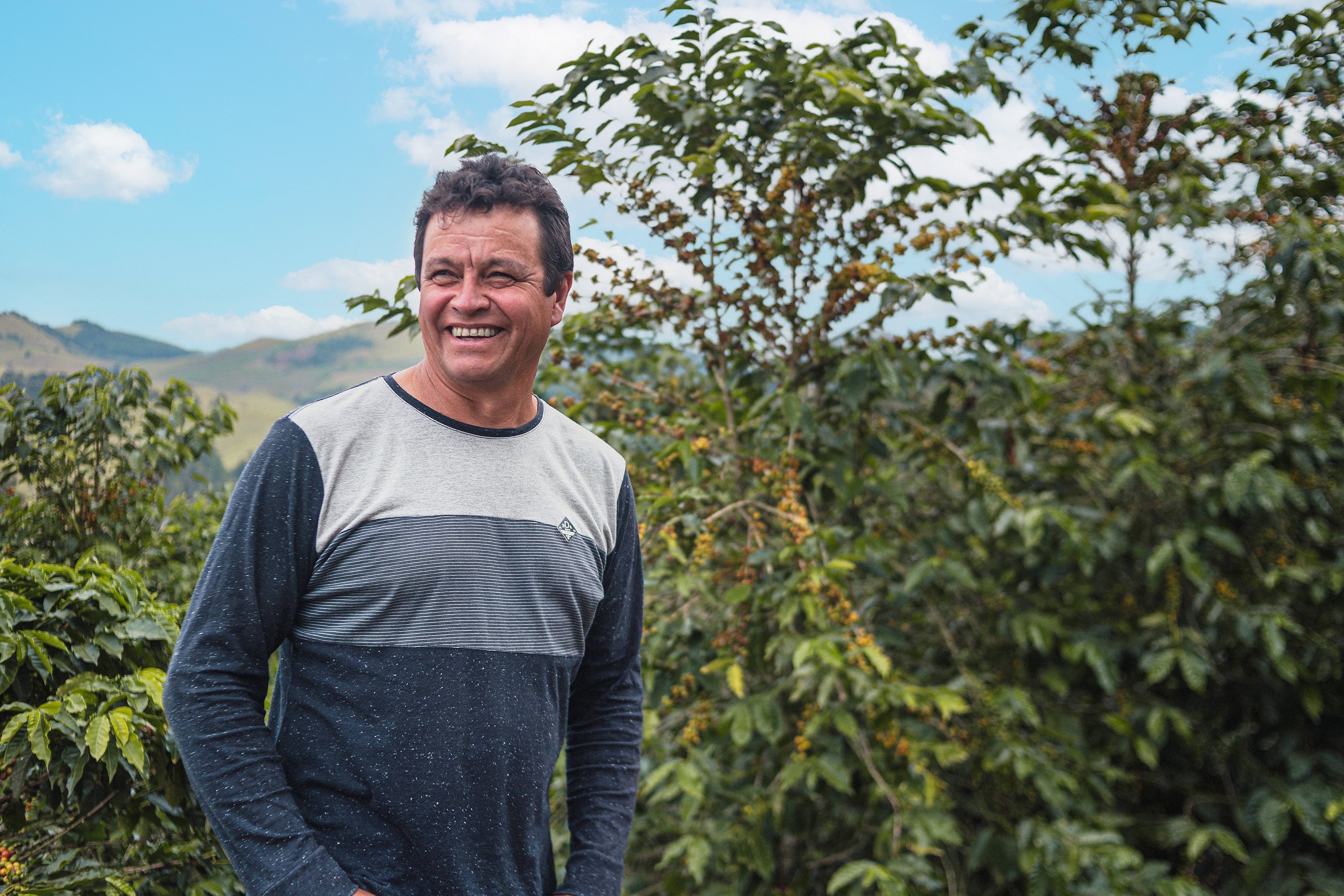 Luciano José Braga auf seiner Farm. Sítio da Pedra, Brasilien | SUPREMO Coffee