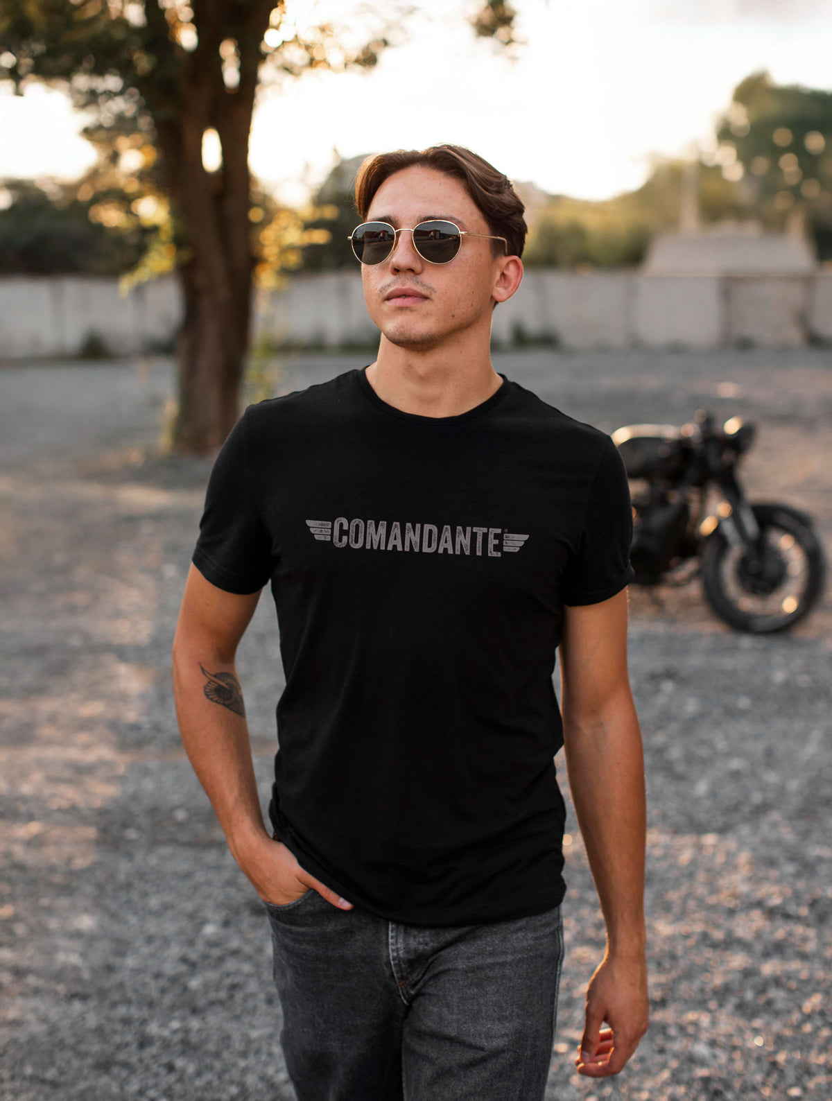 COMANDANTE